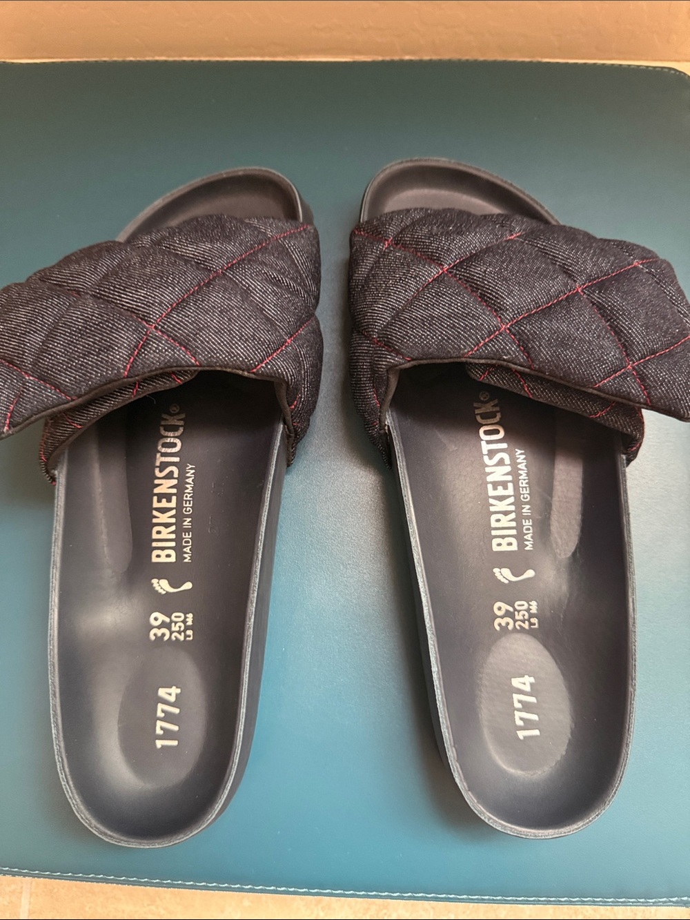 Birkenstock Sylt 1774 Sandals Quilted Denim w/Contrast Stitching Sz 8-8.5US 39EU - Picture 4 of 8